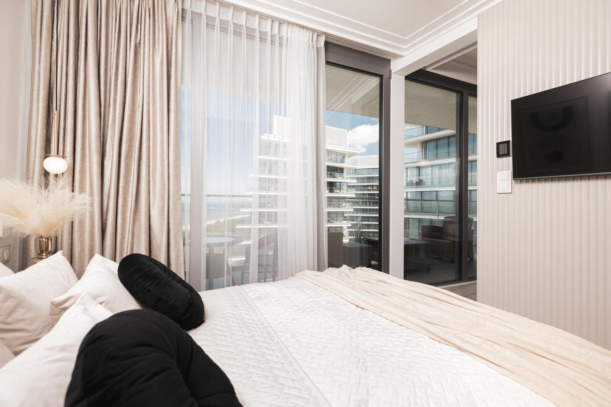 Royallux Apartment Waves Resort & Spa - Sea View From Balcony By Renters Prestige 米兹多洛杰 外观 照片
