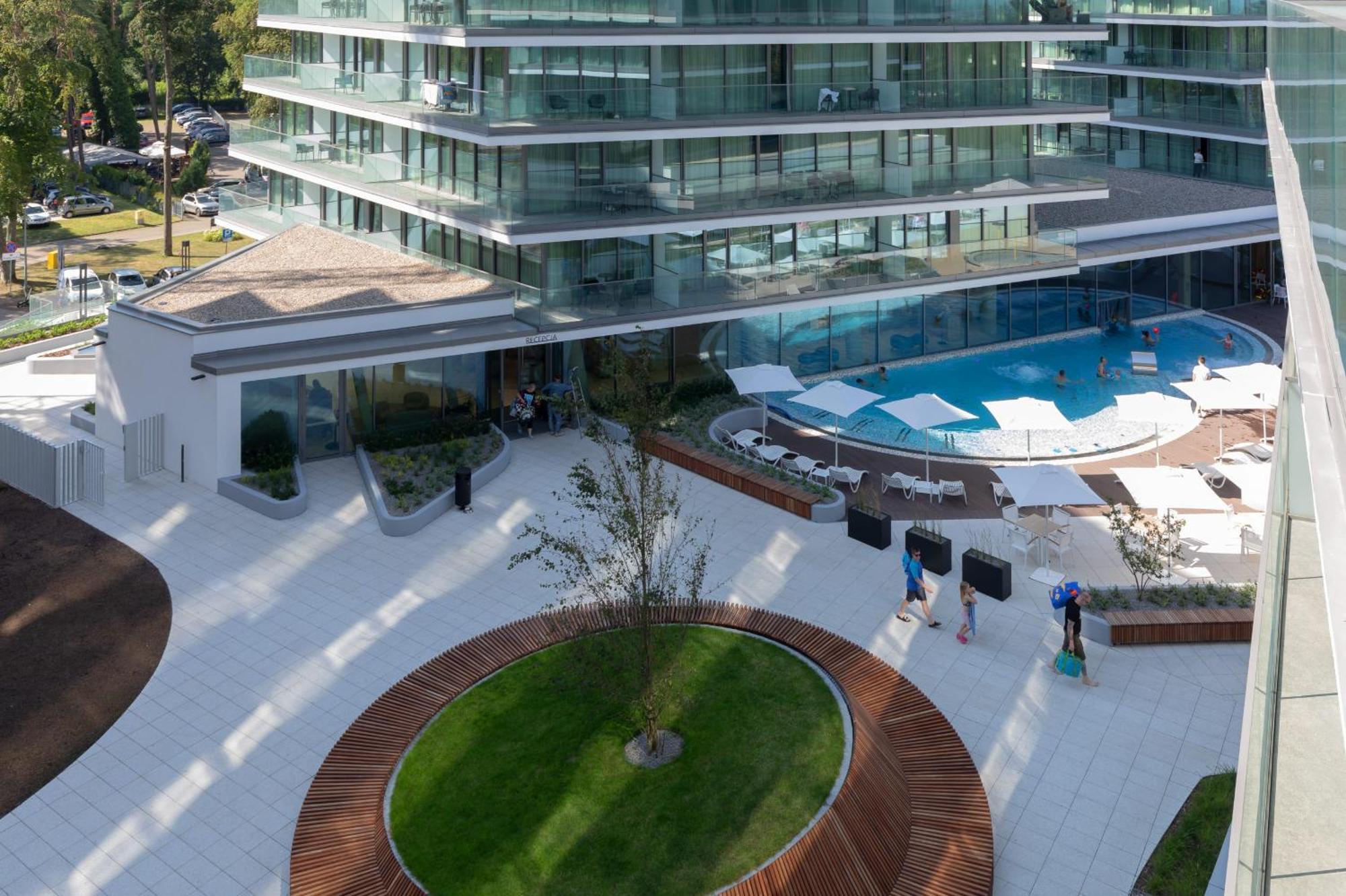 Royallux Apartment Waves Resort & Spa - Sea View From Balcony By Renters Prestige 米兹多洛杰 外观 照片