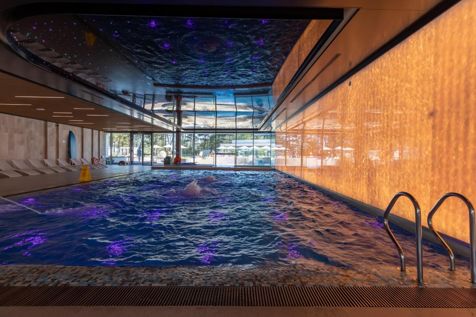 Royallux Apartment Waves Resort & Spa - Sea View From Balcony By Renters Prestige 米兹多洛杰 外观 照片